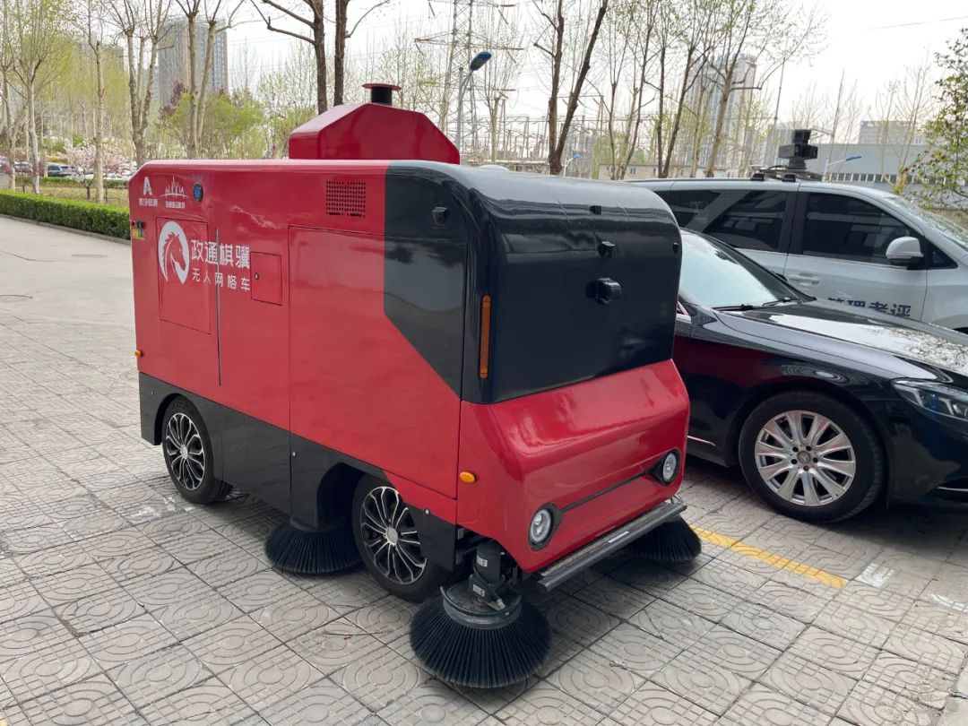 1748405908112317.jpg 640.jpg